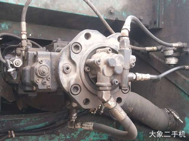 神钢 SK230-6E 挖掘机