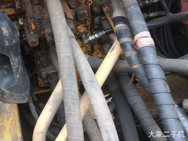 小松 PC240LC-8 挖掘机