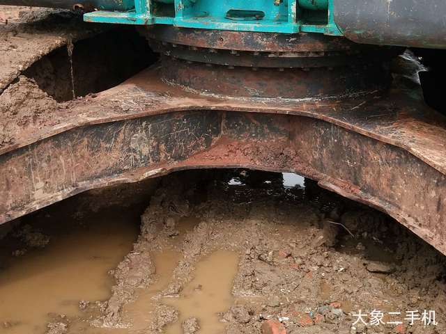 神钢 SK250LC-8 挖掘机