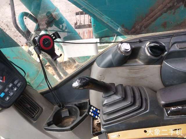 神钢 SK260LC-8 挖掘机