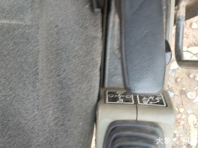 现代 R60-7 挖掘机
