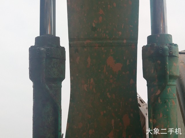 神钢 SK260LC-8 挖掘机