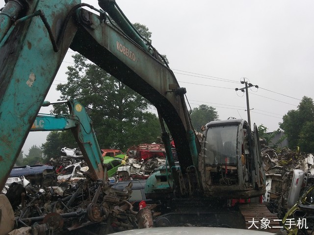 神钢 SK200-3 挖掘机