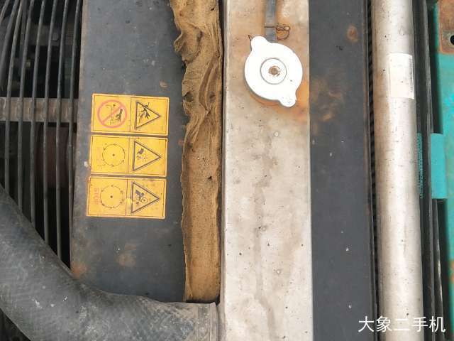 神钢 SK230-6E 挖掘机