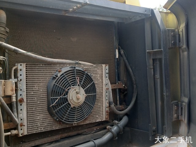 住友 SH200A3 挖掘机