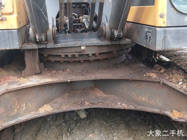 沃尔沃 EC290BLC 挖掘机