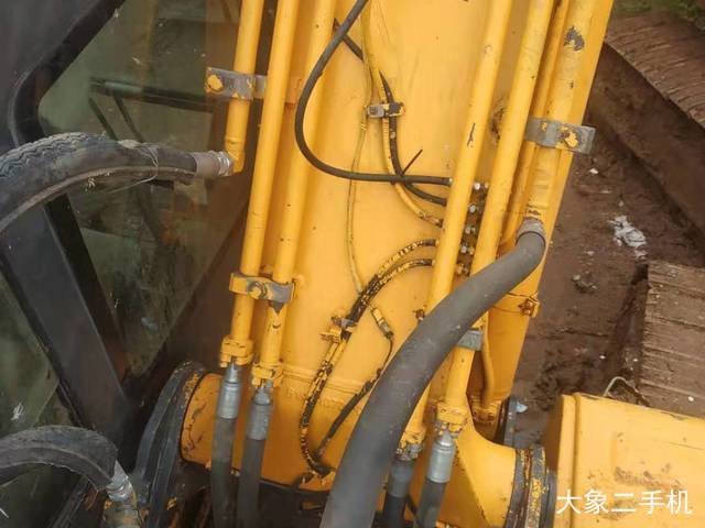 现代 R225LC-7 挖掘机