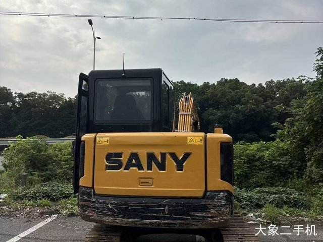 三一重工 SY60C 挖掘机