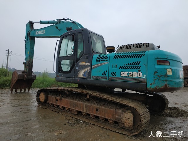 神钢 SK260LC-8 挖掘机