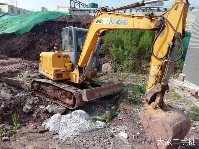 徐工 XE60 挖掘机