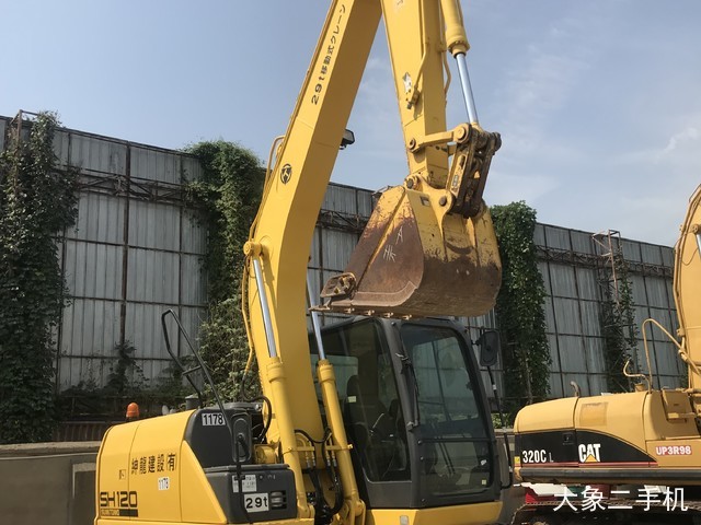 住友 SH120-5 挖掘机