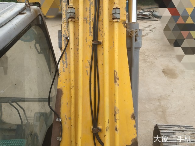 徐工 XE210 挖掘机