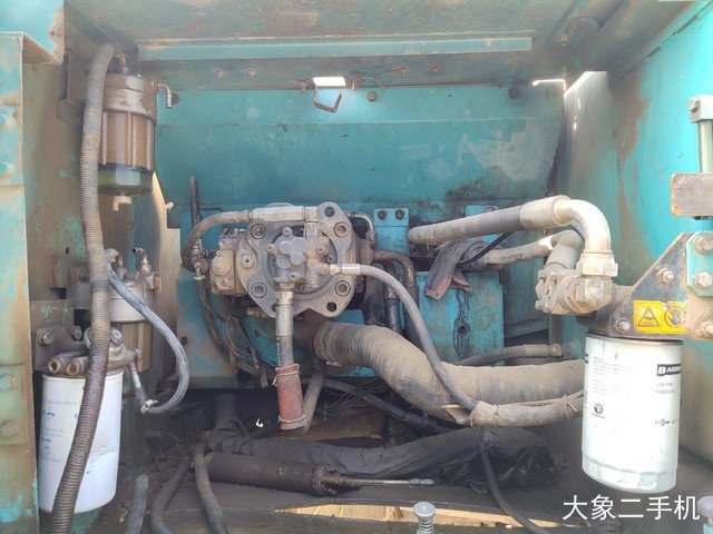 神钢 SK260LC-8 挖掘机