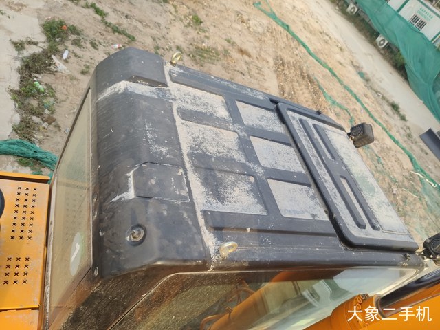 龙工 LG6225E 挖掘机