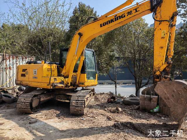 龙工 LG6150 挖掘机