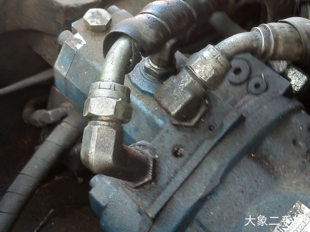 现代 R60-7 挖掘机