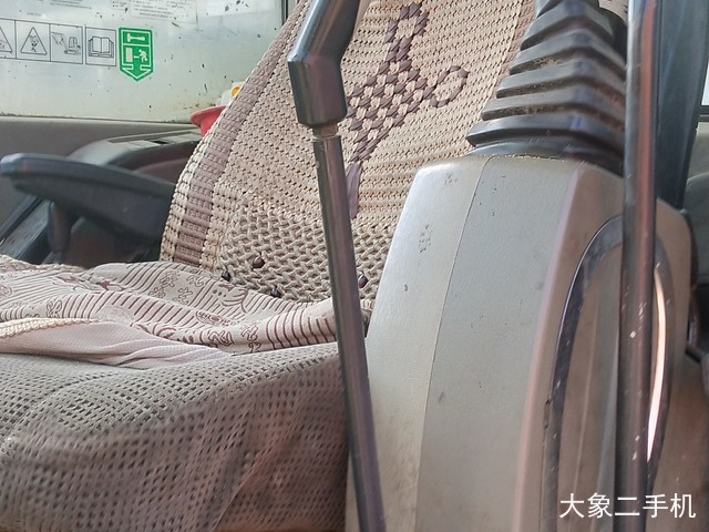 现代 R60-7 挖掘机