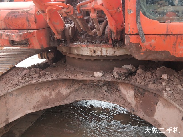 斗山 DH225LC-7 挖掘机