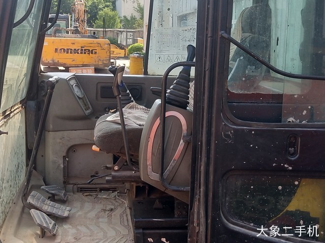 现代 R60-7 挖掘机