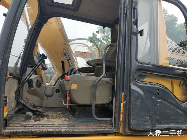 柳工 CLG915D 挖掘机