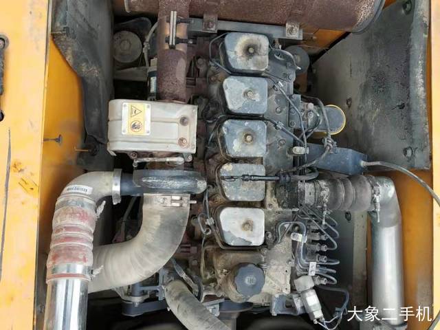 现代 R215-7 挖掘机