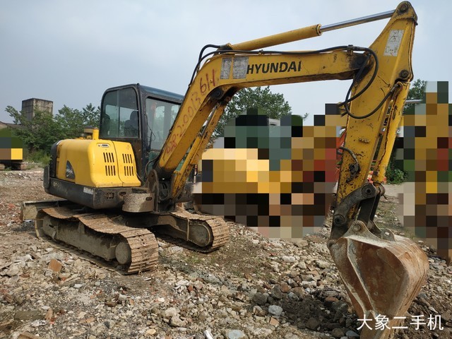 现代 R60-7 挖掘机