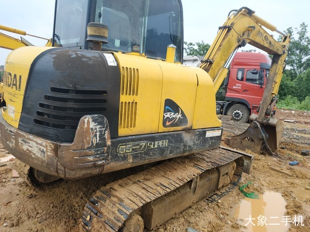 现代 R55-7 挖掘机