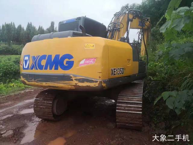 徐工 XE135D 挖掘机