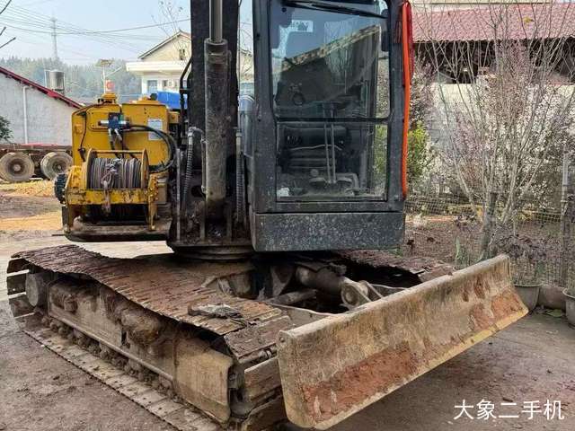 沃尔沃 EC80D 挖掘机