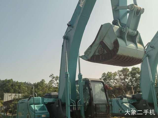 神钢 SK350LC-10 挖掘机