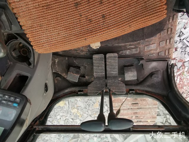 神钢 SK350LC-8 挖掘机