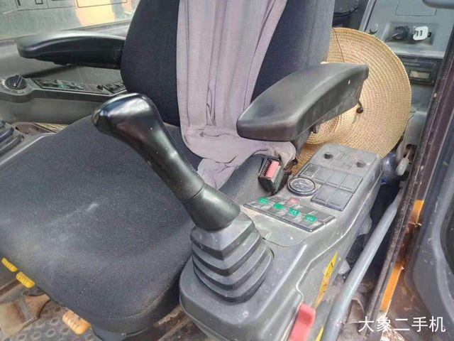 沃尔沃 SD200DX 挖掘机