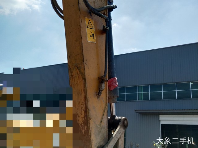 徐工 XE135D 挖掘机