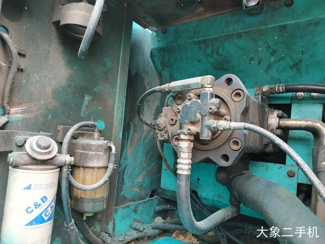 神钢 SK250-8 挖掘机