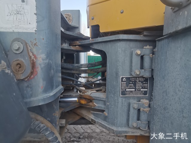 山东临工 LG953L节能型 装载机