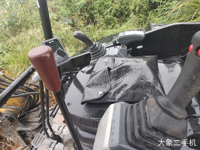 三一重工 SY26U-10 挖掘机