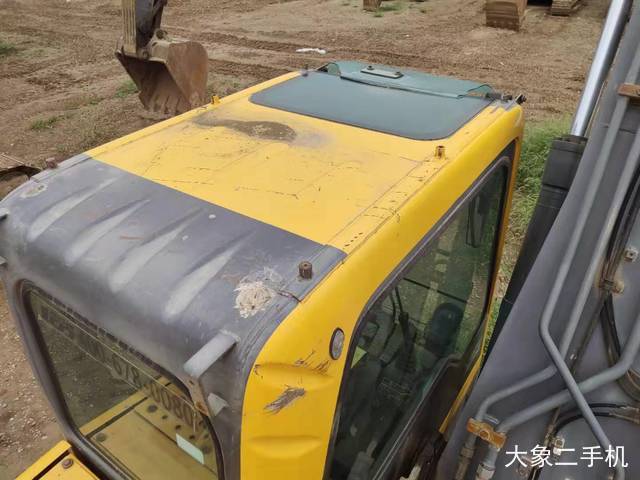 沃尔沃 EC210B 挖掘机