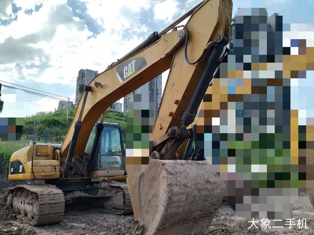 卡特彼勒 329D 挖掘机