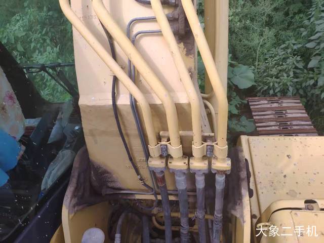 小松 PC220-8 挖掘机