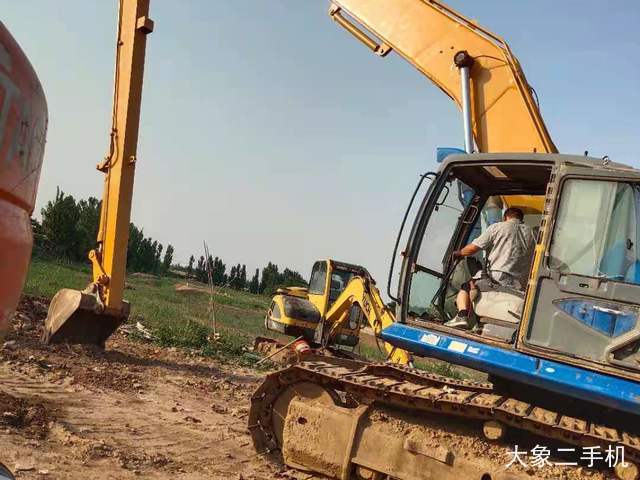 山重建机 GC378 挖掘机