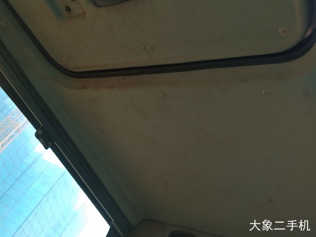 小松 PC220-8M0 挖掘机