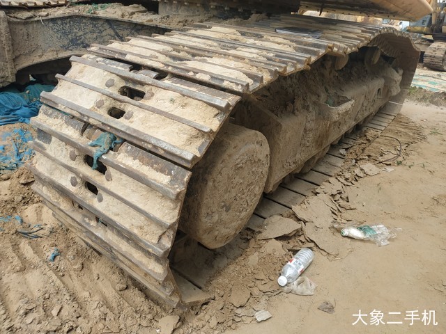 龙工 LG6245E 挖掘机