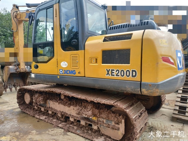 徐工 XE150D 挖掘机