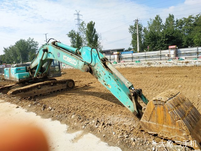 神钢 SK350LC-8 挖掘机