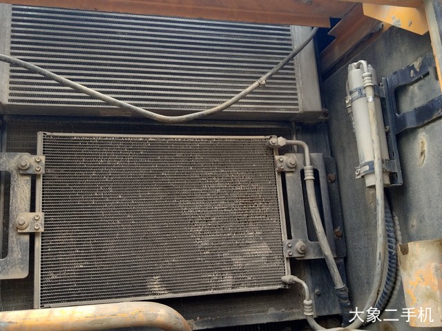 三一重工 SY225C 挖掘机