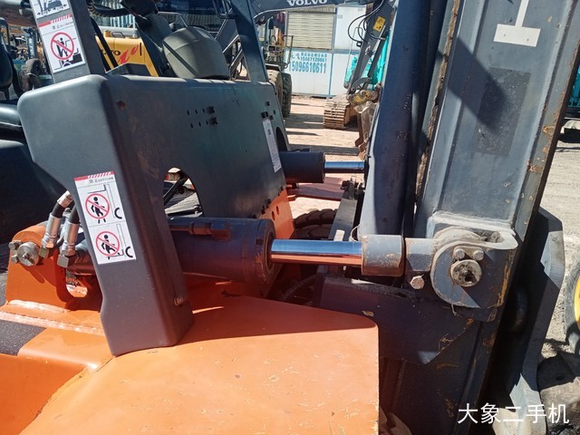 合叉叉车 COCD70 叉车