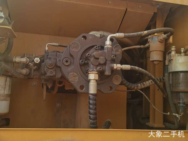 三一重工 SY285C 挖掘机