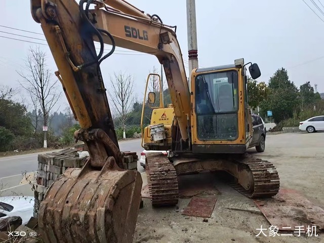 山东临工 E680F 挖掘机