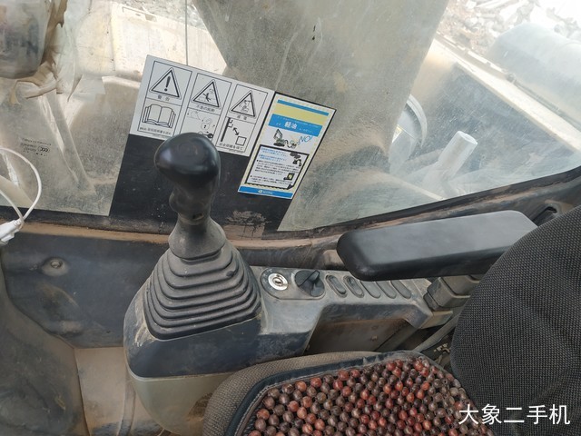 小松 PC200-8 挖掘机