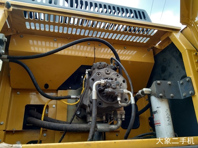 徐工 XE470D 挖掘机